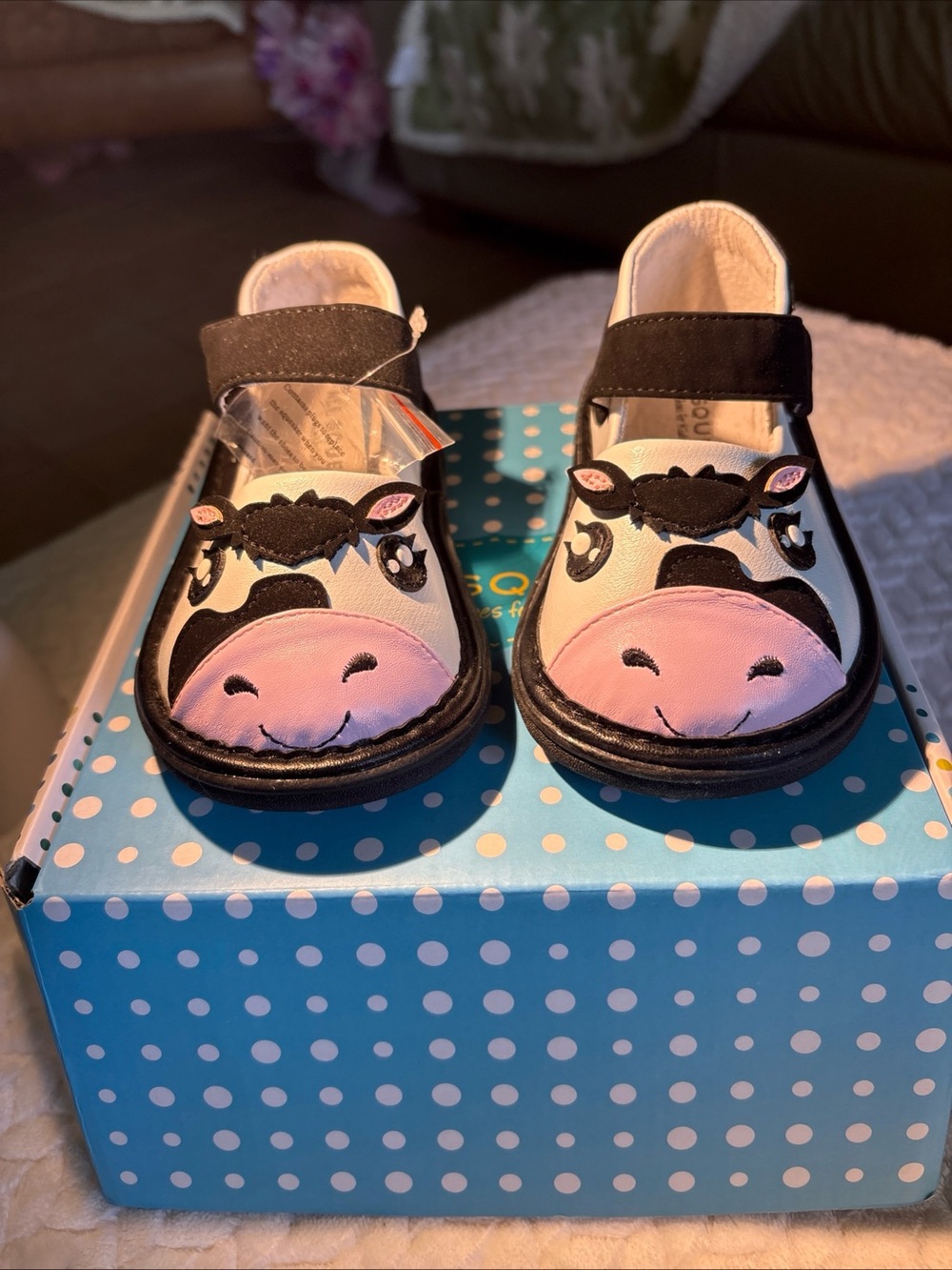 Wee Squeak Bessie Moo Cow  Toddler Squeaky Shoe Size 11 NIB